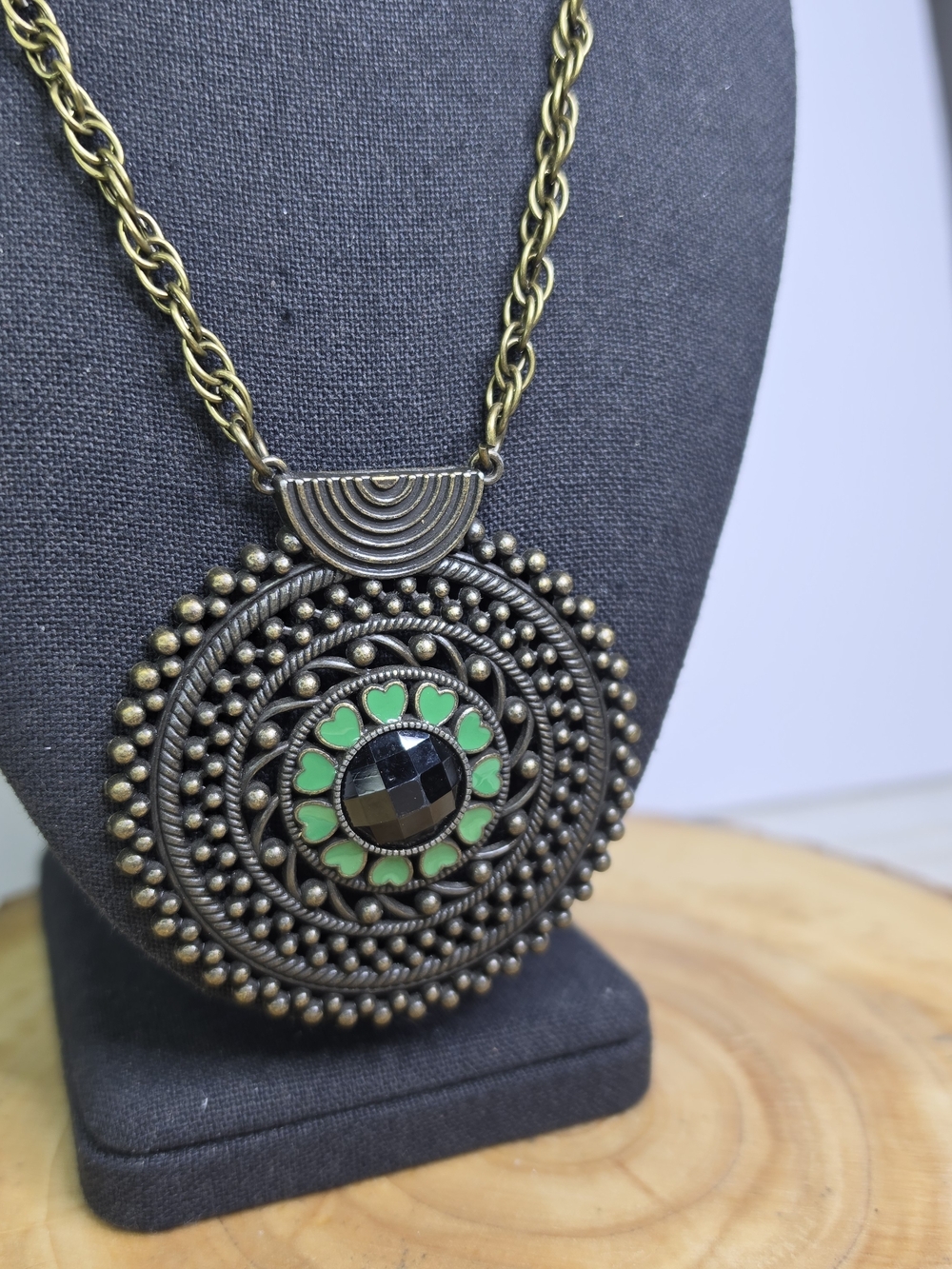 Vintage Bohemian Style Green Center Medallion Pendant Necklace